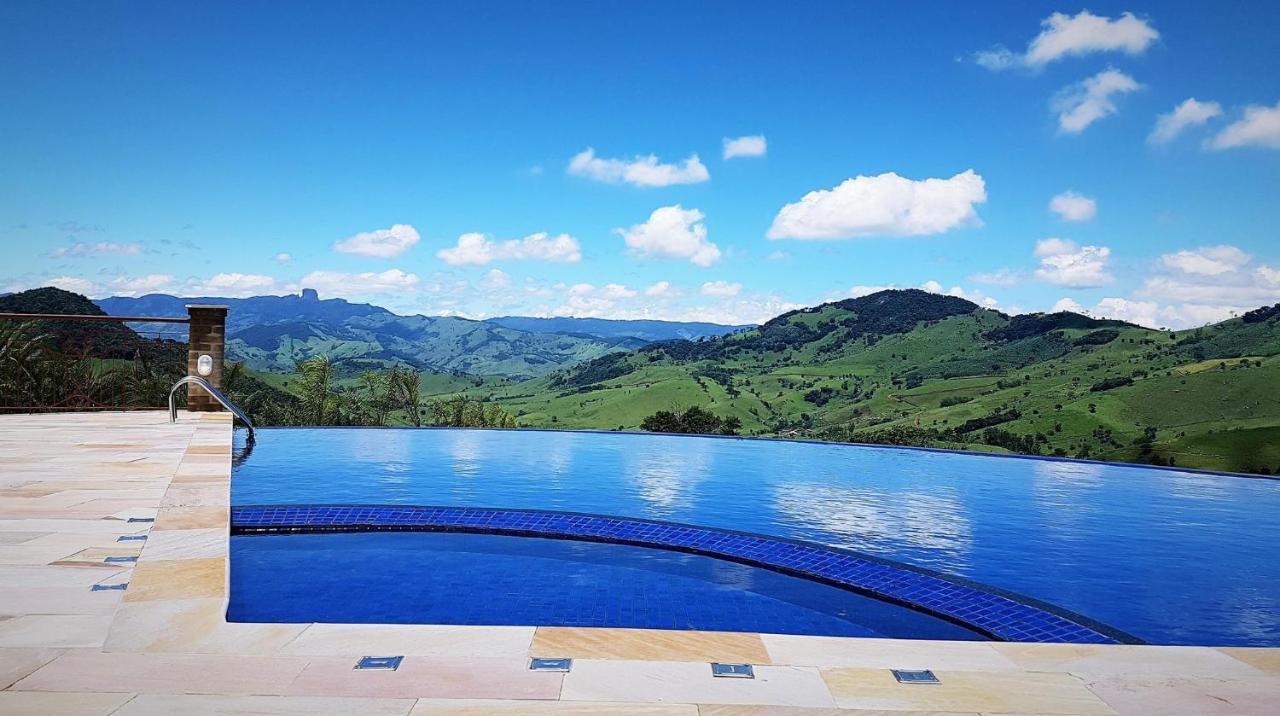Pousada Aldeia Manacas Сан-Бенту-ду-Сапукаи Экстерьер фото